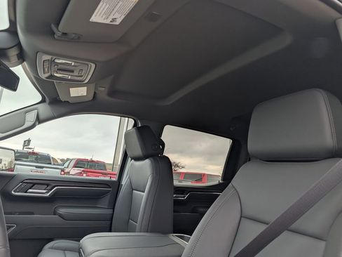 New 2026 GMC Sierra 1500 SLT w/ SLT Premium Plus Package AWD/4WD image 6