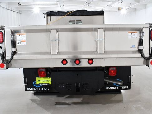 New 2025 Ford F550 4x4 SuperCab Super Duty image 13