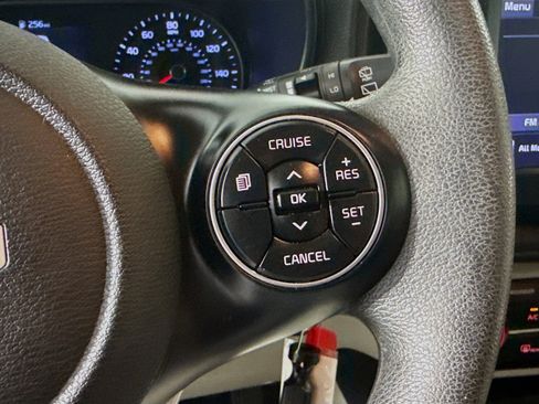 Used 2022 Kia Soul LX FWD image 15