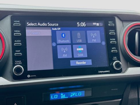 Used 2022 Toyota Tacoma TRD Sport w/ Technology Package image 11