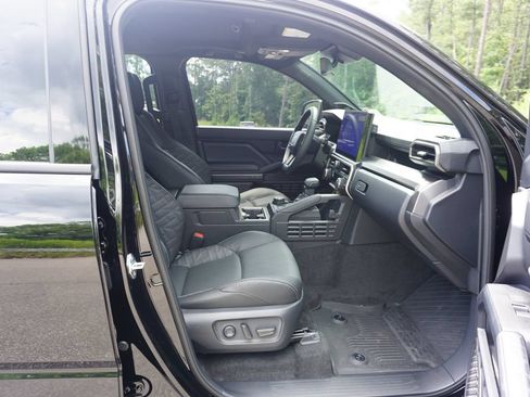 Used 2025 Toyota 4Runner TRD Sport Premium w/ Tow Technology Package AWD/4WD image 18