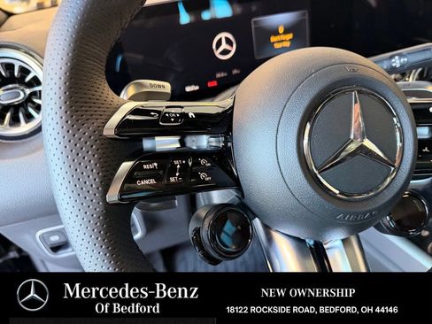 New 2026 Mercedes-Benz GLB 35 AMG 4MATIC image 11