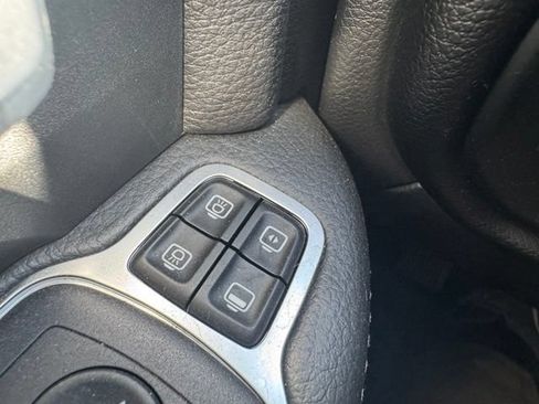 Used 2024 RAM 2500 Big Horn w/ Night Edition AWD/4WD image 17