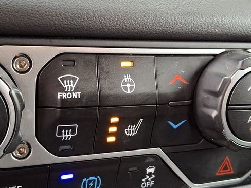 Used 2025 Jeep Wrangler Unlimited Sahara w/ Safety Group image 26