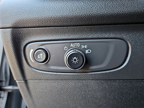 Certified 2023 Buick Envision Preferred FWD image 24