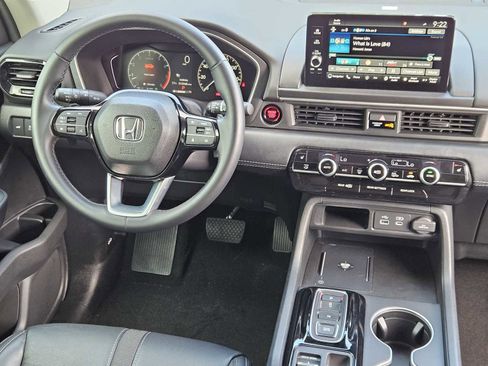 Used 2025 Honda Pilot Touring image 26