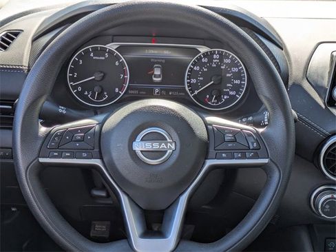 Used 2024 Nissan Sentra SV image 17