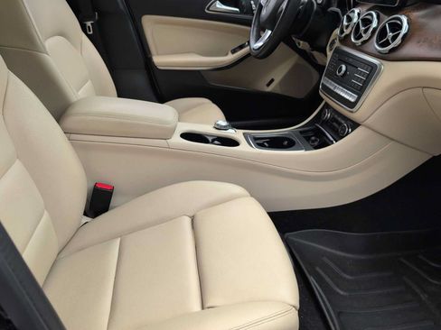 Used 2020 Mercedes-Benz GLA 250 4MATIC image 21