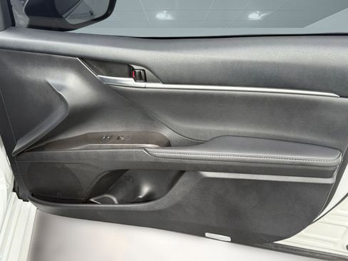 Certified 2023 Toyota Camry XLE image 32