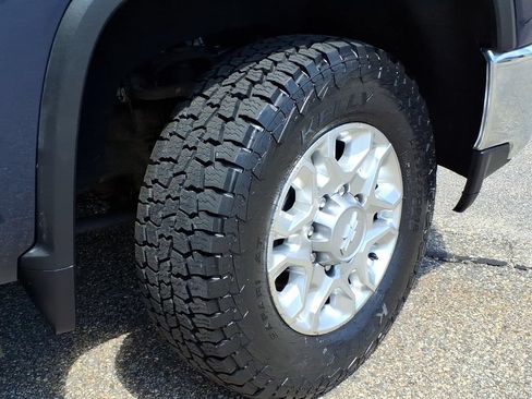 Used 2020 Chevrolet Silverado 2500 LT w/ All Star Edition AWD/4WD image 9