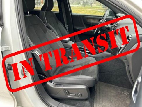 Used 2023 Volvo C40 P8 Recharge Plus w/ Climate Package image 10