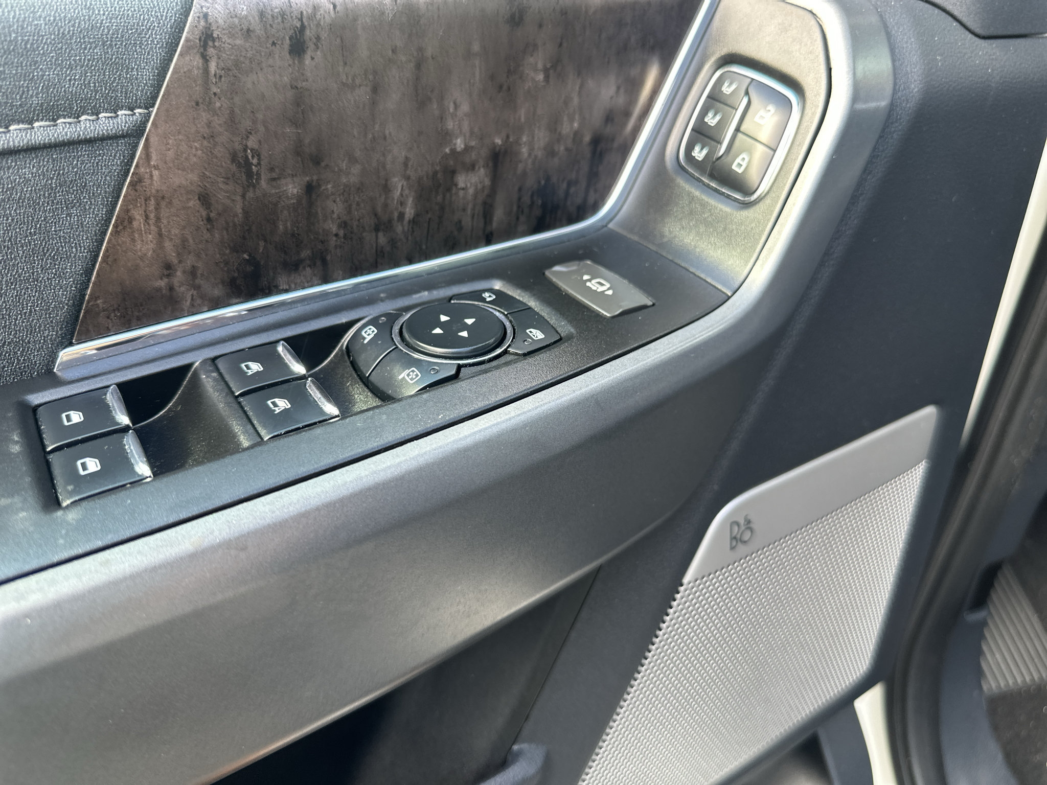 Used 2023 Ford F250 Lariat w/ Sport Appearance Package AWD/4WD image 19