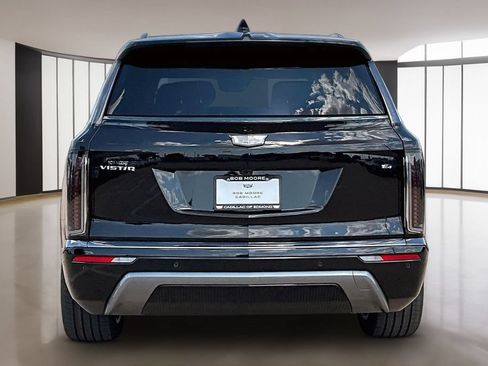 New 2027 Cadillac Vistiq Sport w/ LPO, Floor Liner Package AWD/4WD image 4