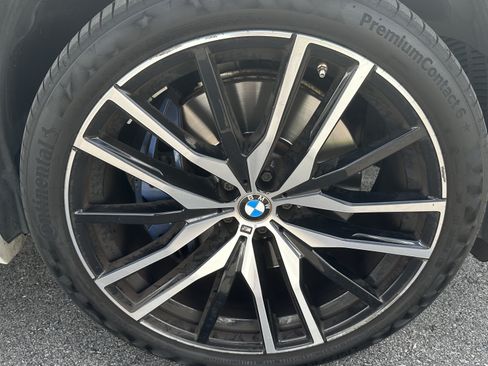 Used 2022 BMW X5 M50i w/ Executive Package AWD/4WD image 13