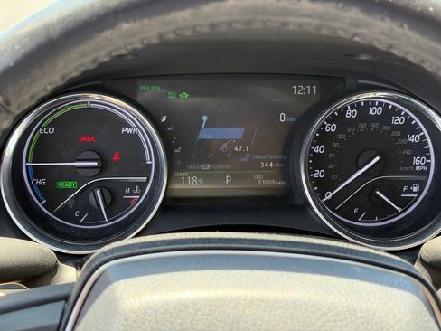 Used 2019 Toyota Camry XLE FWD image 10