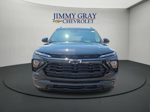 New 2026 Chevrolet TrailBlazer LT w/ Convenience Package FWD image 8