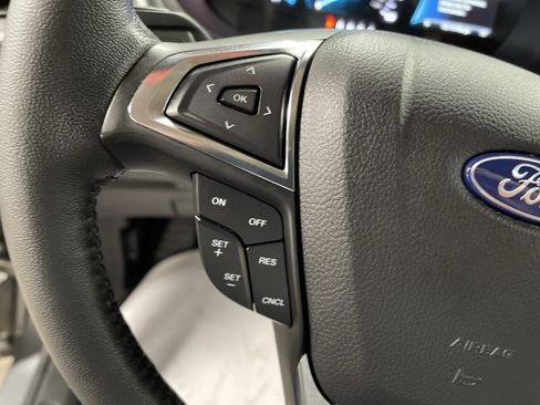 Used 2022 Ford Edge SEL w/ Convenience Package image 19