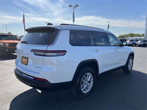 Certified 2023 Jeep Grand Cherokee L Laredo image 9