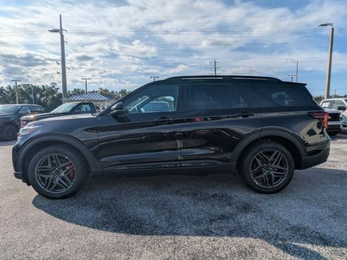 New 2025 Ford Explorer ST image 9