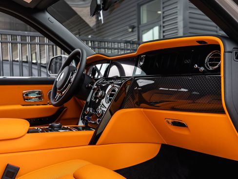 New 2026 Rolls-Royce Cullinan Black Badge image 61