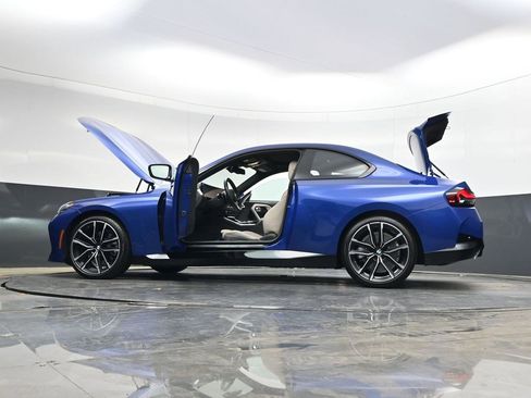 Used 2024 BMW 230i Coupe w/ M Sport Package RWD image 41