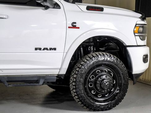 Used 2022 RAM 3500 Laramie w/ Night Edition image 7