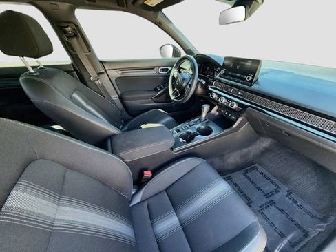 Used 2025 Honda Civic Sport image 26