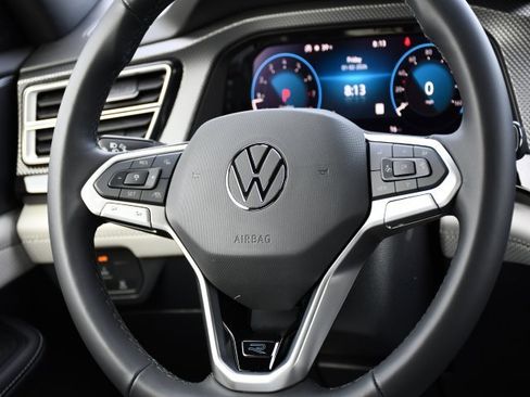 New 2026 Volkswagen Atlas Cross Sport SEL Premium R-Line image 24