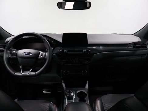 Used 2024 Ford Escape ST-Line image 14