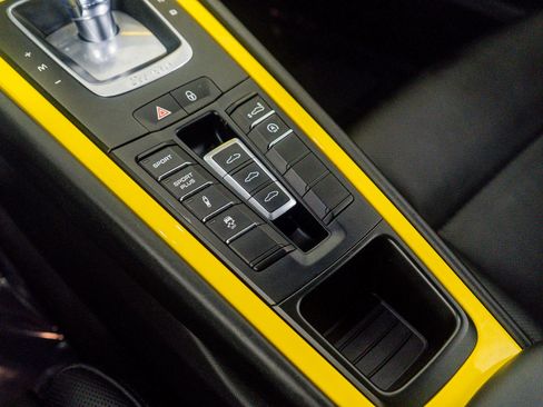 Used 2015 Porsche 911 Turbo w/ Sport Chrono Package image 39