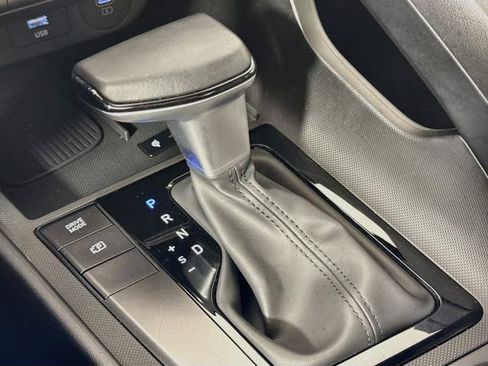 Certified 2025 Hyundai Elantra Sport FWD image 18