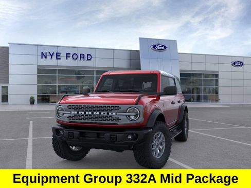 New 2025 Ford Bronco Badlands AWD/4WD image 3