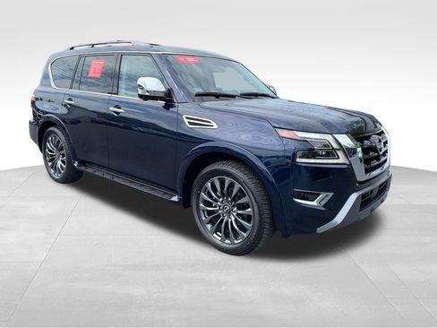 Used 2024 Nissan Armada Platinum w/ Captain's Chairs Package RWD image 8