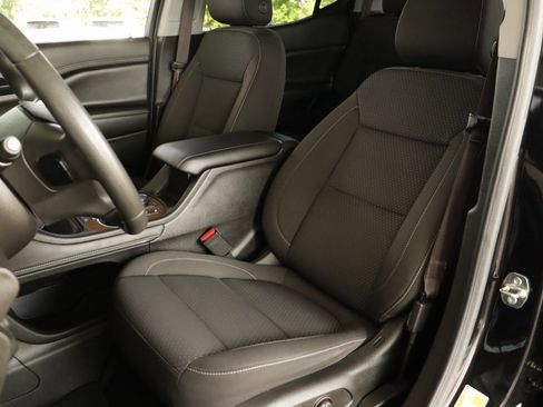 Used 2023 GMC Acadia SLE w/ Driver Convenience Package image 21