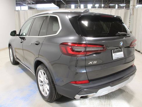 Used 2023 BMW X5 xDrive40i w/ Premium Package image 6