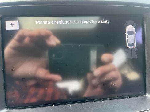 Used 2019 Ford Explorer XLT w/ Equipment Group 202A AWD/4WD image 19