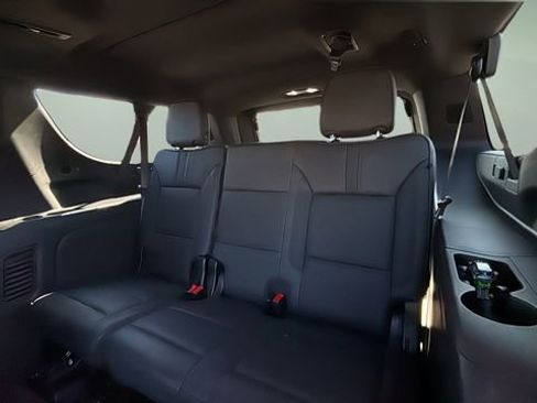 Used 2026 Chevrolet Suburban RST w/ Comfort Package image 29