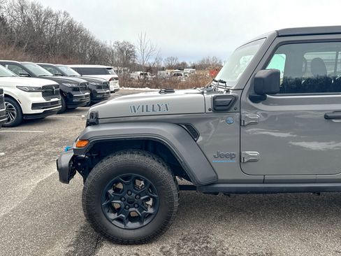 Used 2023 Jeep Wrangler Unlimited w/ Cold Weather Group image 9