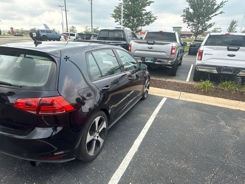Used 2016 Volkswagen GTI S FWD image 9
