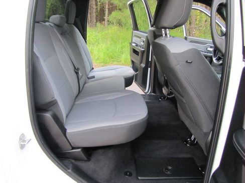 Used 2023 RAM 2500 Big Horn w/ Level 1 Equipment Group AWD/4WD image 17
