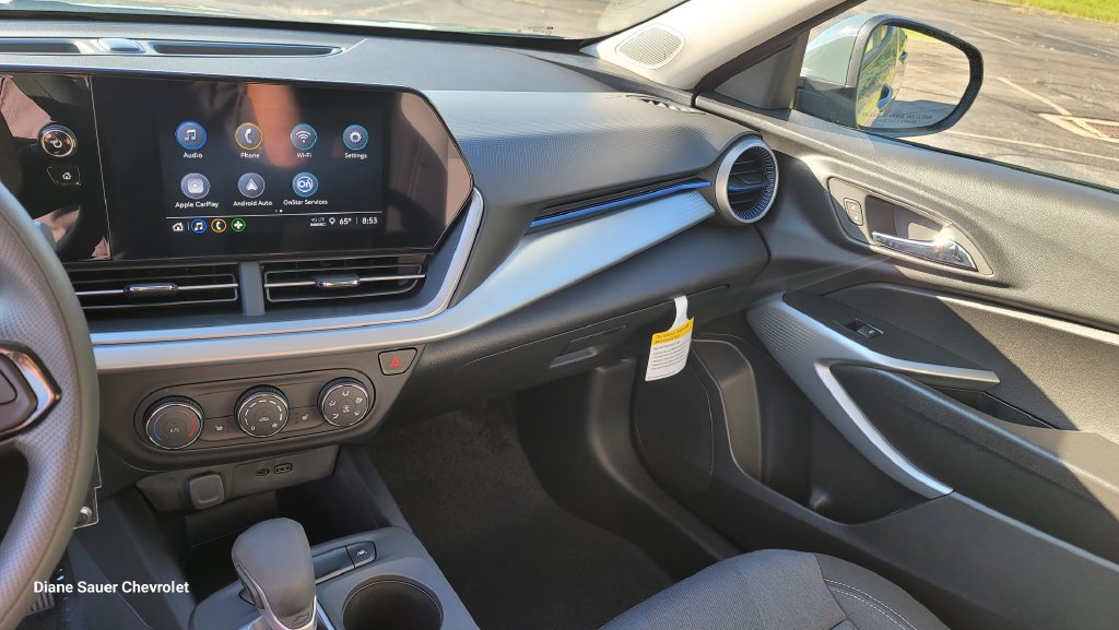 New 2026 Chevrolet Trax LS w/ LS Convenience Package FWD image 21