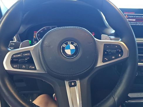 Used 2022 BMW X4 xDrive30i w/ Premium Package Essential AWD/4WD image 7