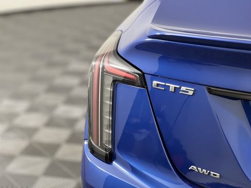 Used 2021 Cadillac CT5 V w/ Platinum Package AWD/4WD image 12