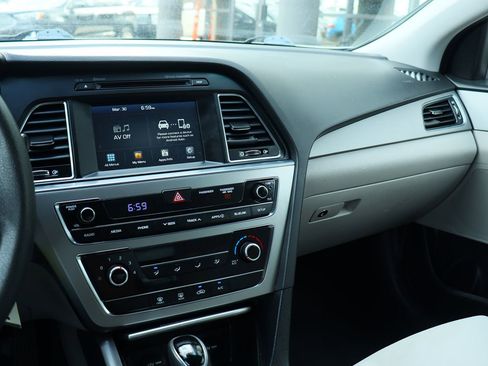 Used 2016 Hyundai Sonata SE image 43