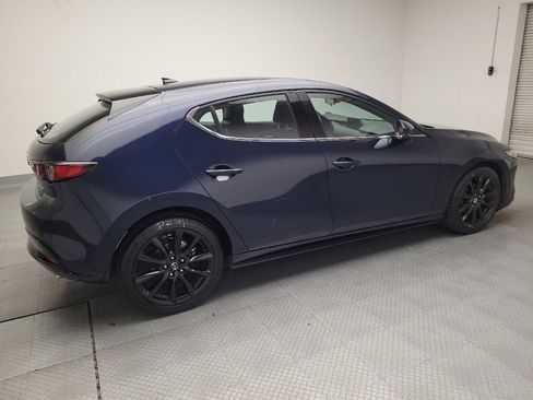 Used 2019 MAZDA MAZDA3 Hatchback w/ Premium Package image 10