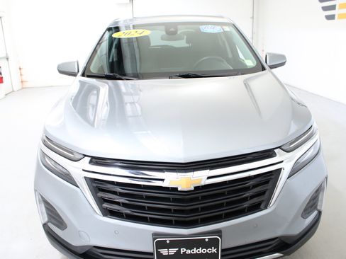 Used 2024 Chevrolet Equinox LT w/ LPO, Floor Liner Package FWD image 2