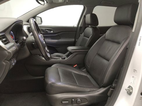 Used 2019 GMC Acadia SLT image 17