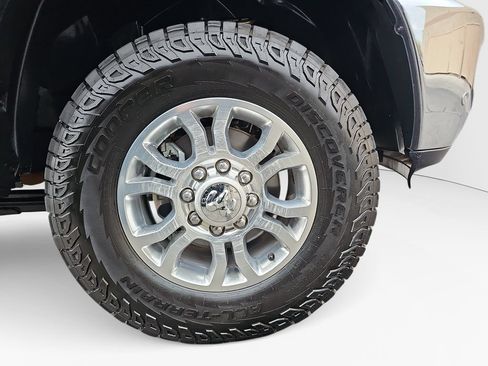 Used 2017 RAM 2500 Laramie w/ Snow Chief Group AWD/4WD image 24