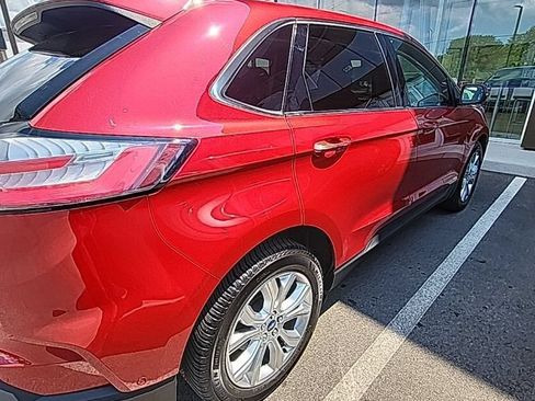 Used 2020 Ford Edge Titanium w/ Equipment Group 301A AWD/4WD image 8