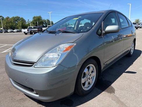 Used 2005 Toyota Prius w/ Pkg 4 FWD image 2